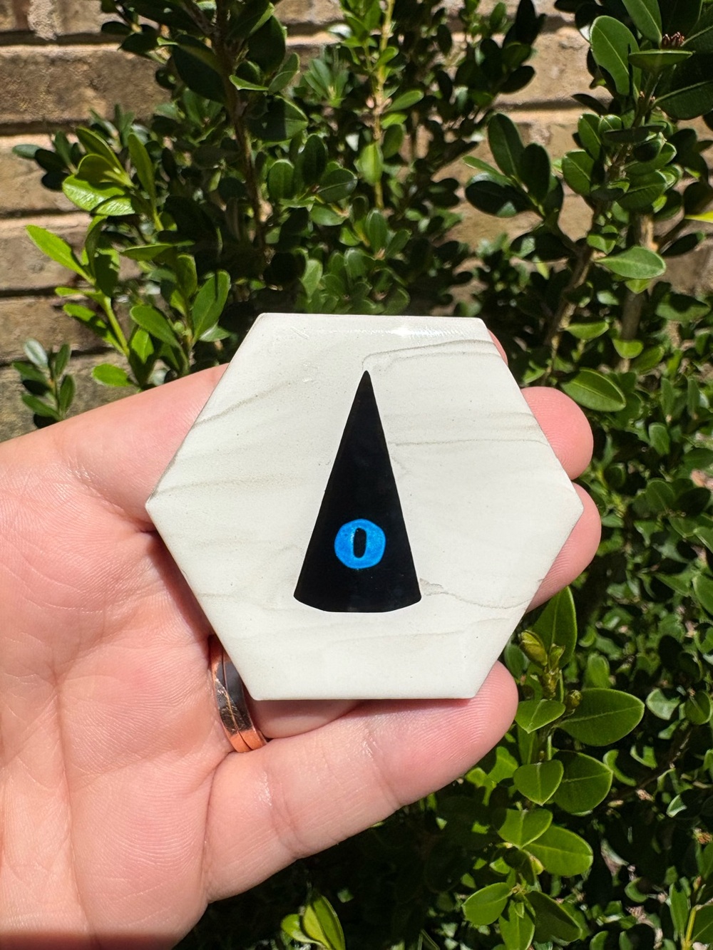 Kallamar’s Blue Bishop Crown Cult of the Lamb Game Decorative Hexagon